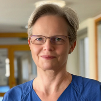 Porträtfoto von Dr. med. Antje Marcy.